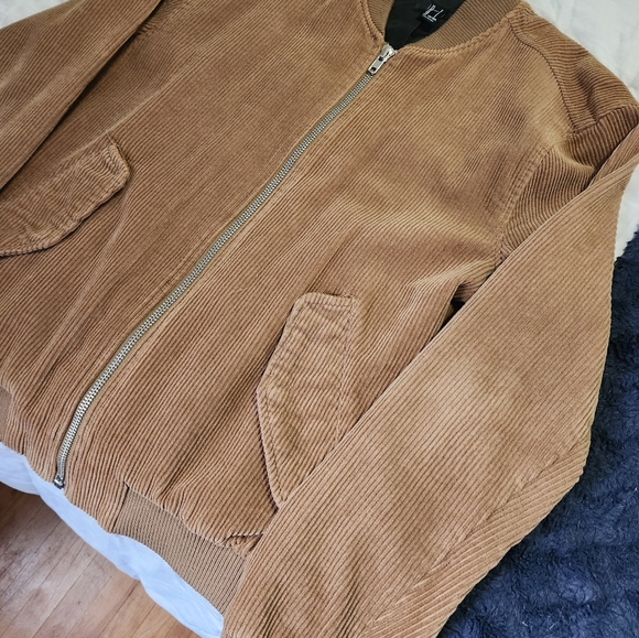 Mens Jacket - Picture 2 of 4
